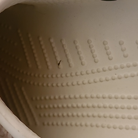 Furry Crocs - Picture 3 of 4